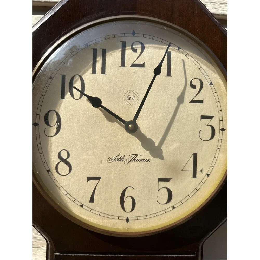 ANTIQUE SETH THOMAS REGULATOR WAll CLOCK Walnut or Mahogany? WORKS Every Hr